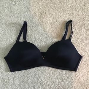 Victoria's Secret Wireless Bra 34D